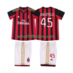 Maillot AC Milan BALOTELL 45 Rétro Domicile Tenue pour Enfant 2013 2014 Manche Courte