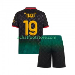 Maillot AC Milan THEO 19 4ème Tenue pour Enfant 2024-2025 Manche Courte Maillot AC Milan THEO 19 4ème Tenue pour Enfant 2024-2025 Manche Courte