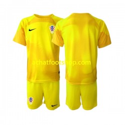 Maillot Croatie Gardien Domicile Tenue pour Enfant Coupe du Monde 2022 Manche Courte Maillot Croatie Gardien Domicile Tenue pour Enfant Coupe du Monde 2022 Manche Courte