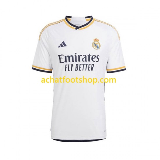 Maillot Real Madrid TCHOUAMENI 18 Domicile Tenue pour Enfant 2023-2024 Manche Courte