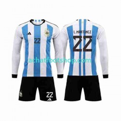 Maillot Argentine 3 Stars Lautaro Martinez 22 Domicile Tenue pour Enfant Coupe du Monde 2022 Manche Longue