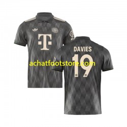 Maillot Bayern Munich DAVIES 19 Octoberfest 4ème Tenue pour Homme 2024-2025 Manche Courte Maillot Bayern Munich DAVIES 19 Octoberfest 4ème Tenue pour Homme 2024-2025 Manche Courte