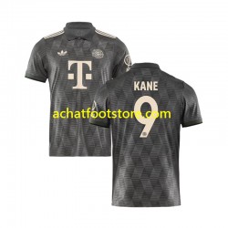 Maillot Bayern Munich Kane 9 Octoberfest 4ème Tenue pour Homme 2024-2025 Manche Courte