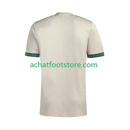 Maillot Bayern Munich Octoberfest Domicile Tenue pour Homme 2025-2026 Manche Courte