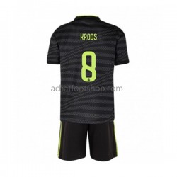 Maillot Real Madrid Toni Kroos 8 3ème Tenue pour Enfant 2022-2023 Manche Courte Maillot Real Madrid Toni Kroos 8 3ème Tenue pour Enfant 2022-2023 Manche Courte
