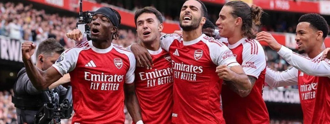 Arsenal devance Liverpool et prend la tête du classement