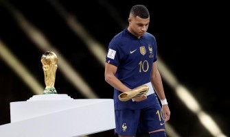 Coupe du Monde : Kylian Mbappé remporte le Soulier d'Or avec un doublé